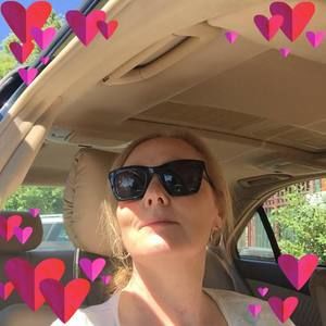 Meet your Posher, Andrea